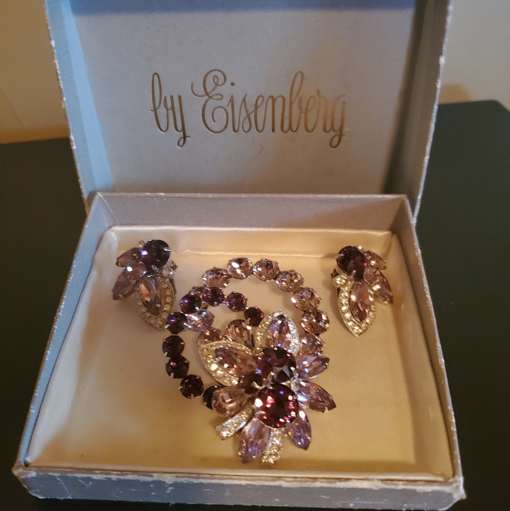 An Eisenberg Brooch & Earrings In Original Box